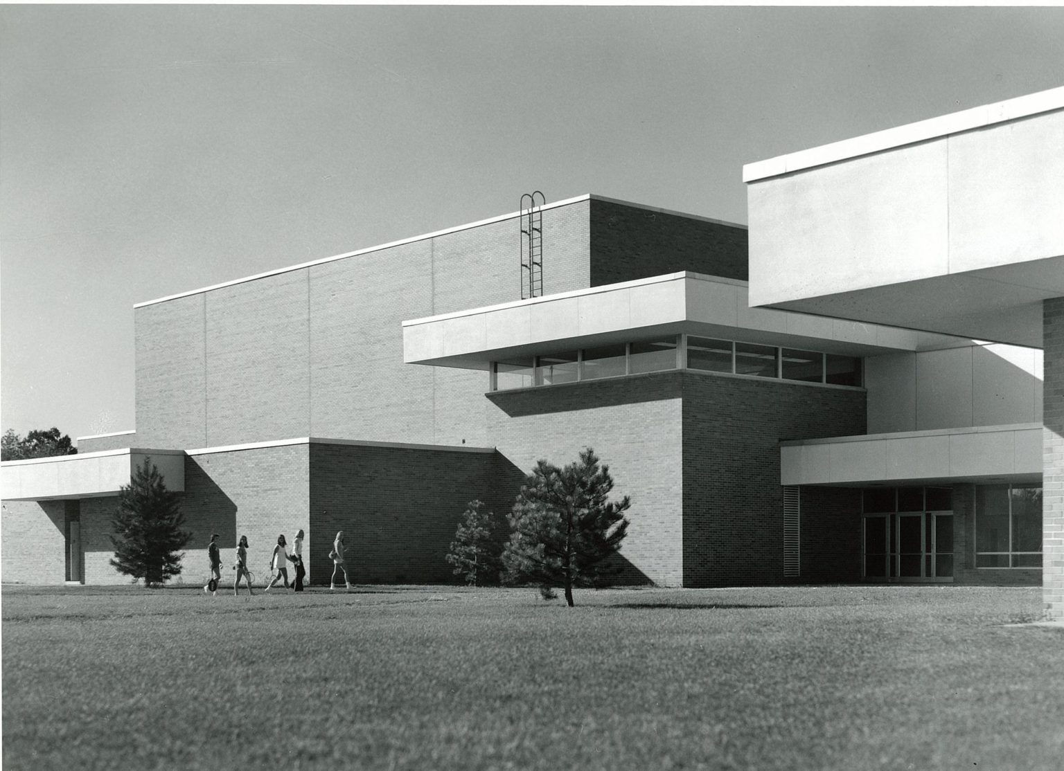 Herbert Henry Dow High School by Alden B. Dow - Alden B. Dow